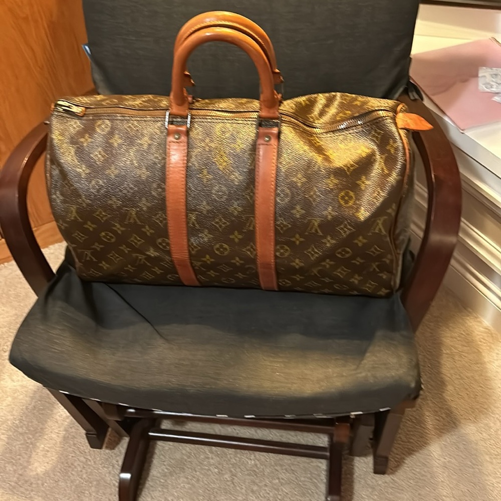 Louis Vuitton Bandouliere 45 Monogram Duffel / Carry On - Picture 2 of 16
